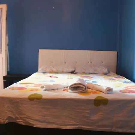 アパート Comfortably House In Heart Of